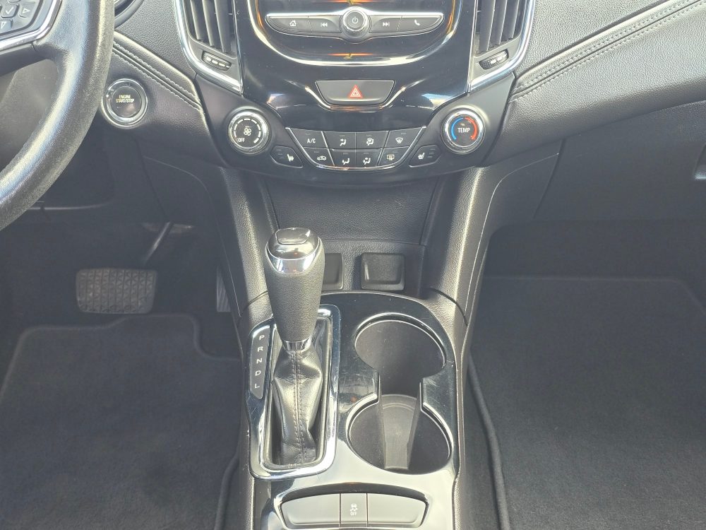 Thumbnail: 2017 Chevrolet Cruze - 13