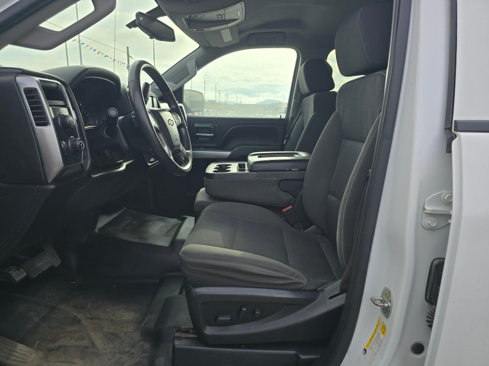 Thumbnail: 2017 Chevrolet Silverado 2500 - 8