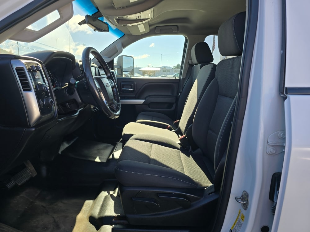 Thumbnail: 2017 Chevrolet Silverado 2500 - 9