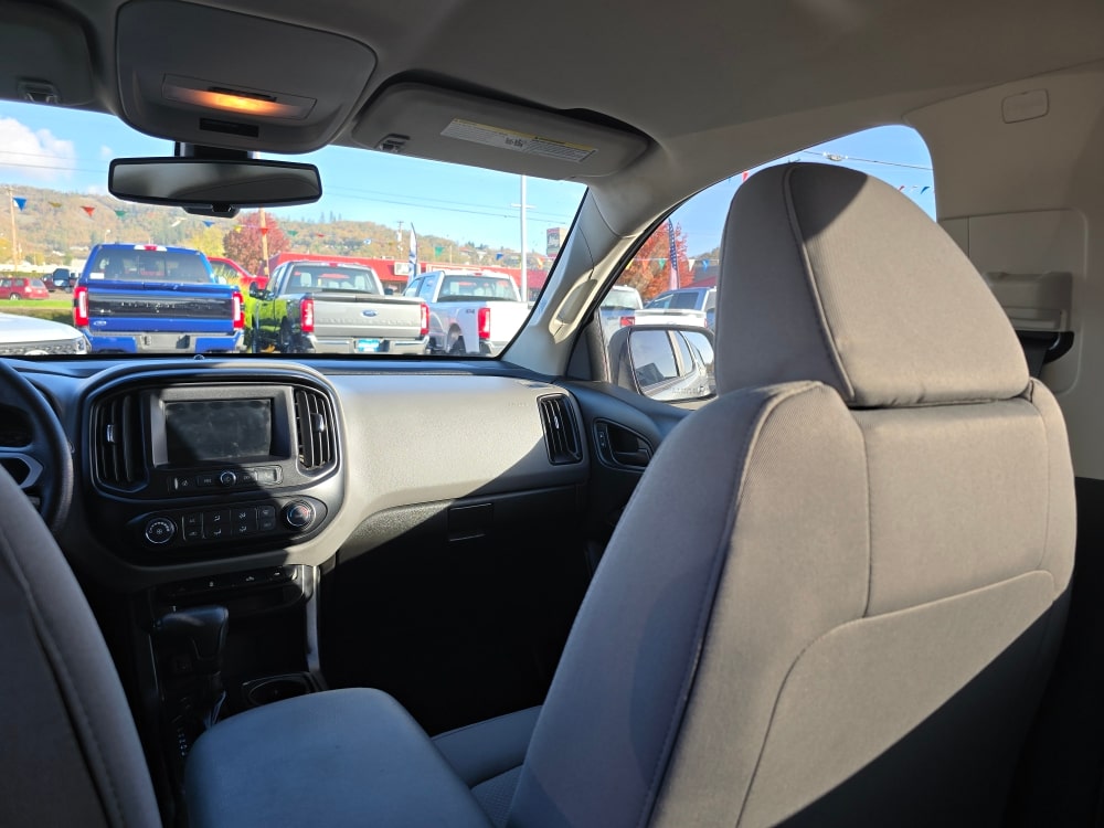 Thumbnail: 2021 Chevrolet Colorado - 19