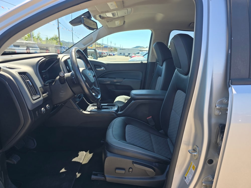 Thumbnail: 2018 Chevrolet Colorado - 8