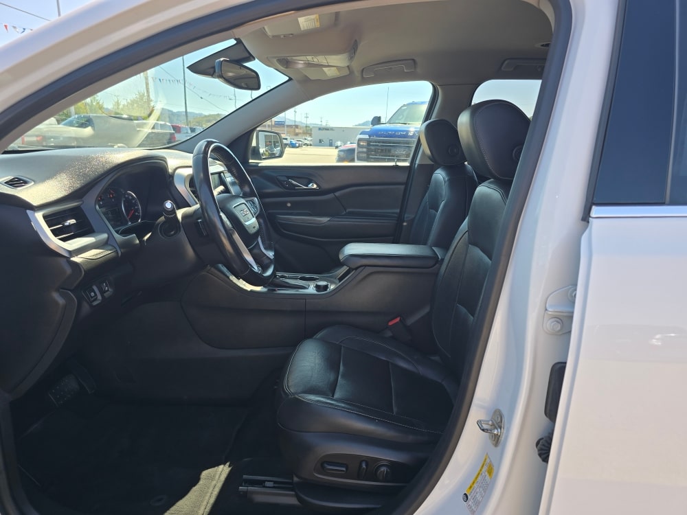 Thumbnail: 2017 GMC Acadia - 8