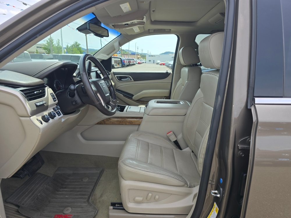 Thumbnail: 2016 GMC Yukon XL - 8