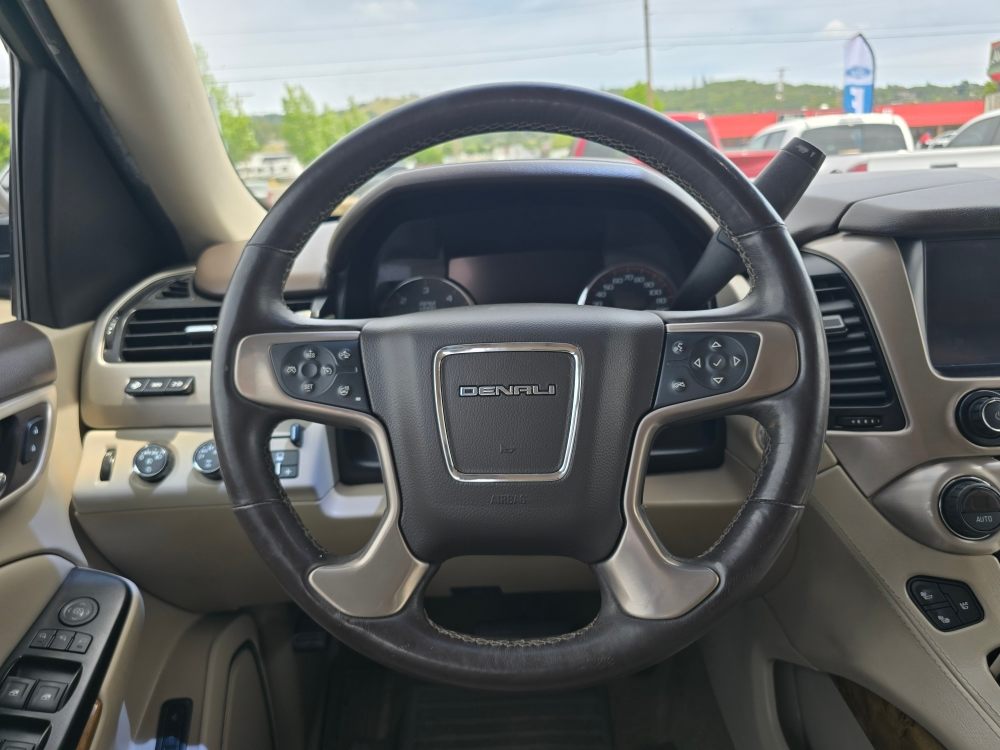 Thumbnail: 2016 GMC Yukon XL - 7