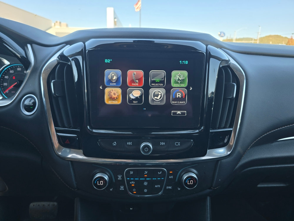 Thumbnail: 2018 Chevrolet Traverse - 12