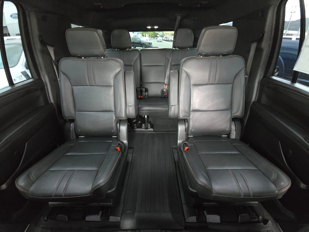 Thumbnail: 2022 Chevrolet Suburban - 21