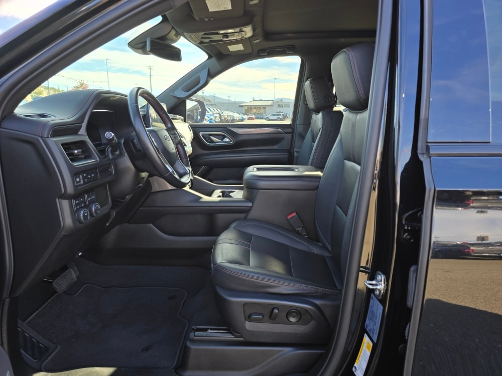 Thumbnail: 2023 Chevrolet Tahoe - 8