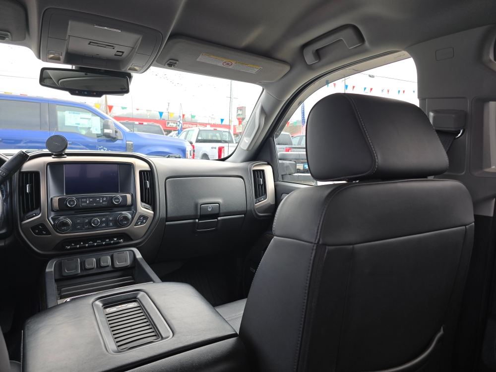 Thumbnail: 2019 GMC Sierra 3500 - 9