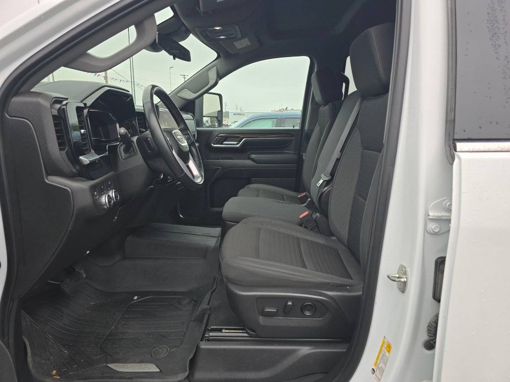 Thumbnail: 2024 GMC Sierra 3500 - 10