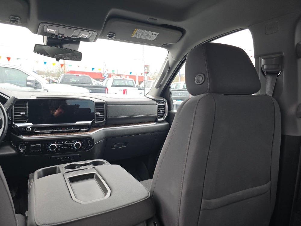 Thumbnail: 2024 GMC Sierra 3500 - 20