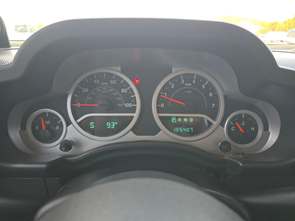 Thumbnail: 2010 Jeep Wrangler - 14