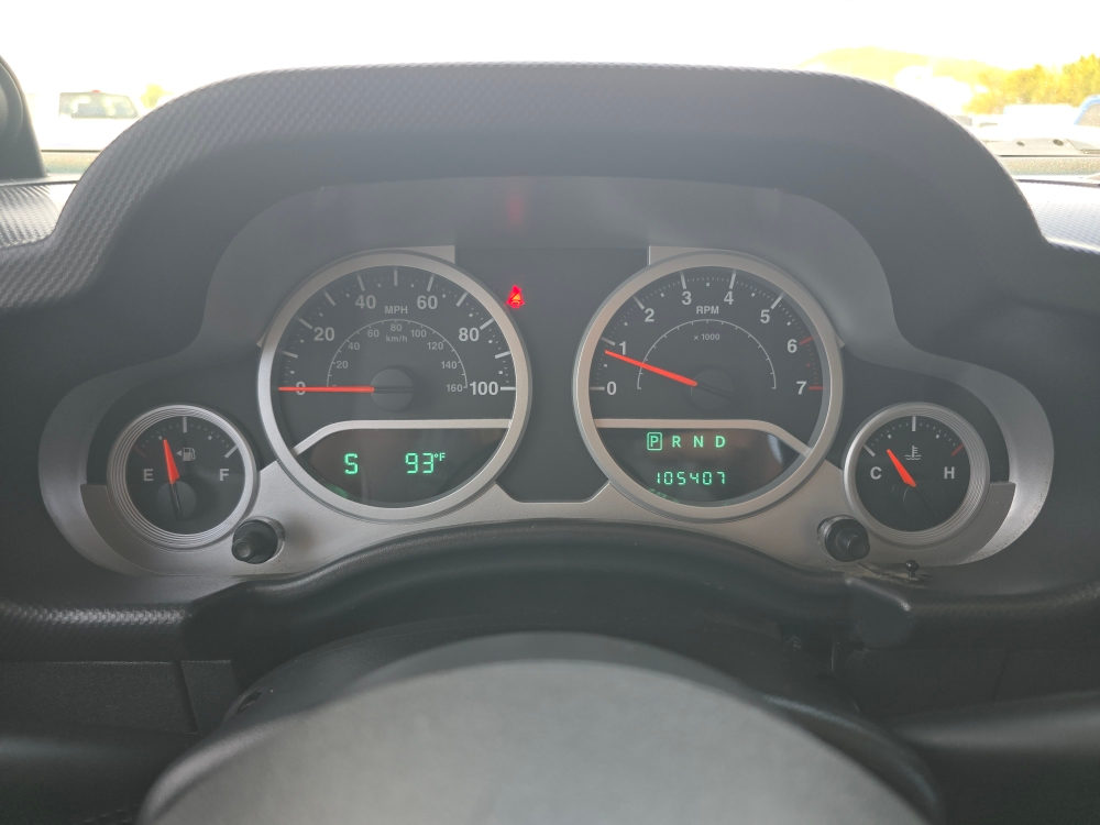 Thumbnail: 2010 Jeep Wrangler - 21