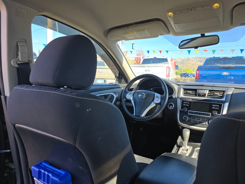 Thumbnail: 2017 Nissan Altima - 2