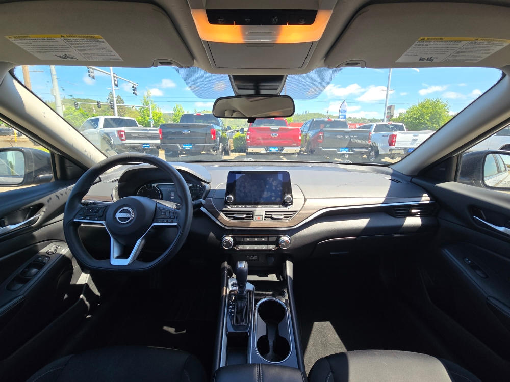 Thumbnail: 2024 Nissan Altima - 12