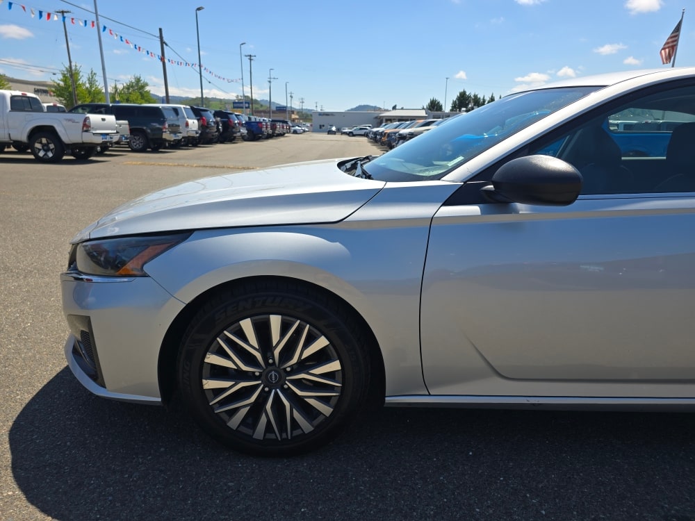 Thumbnail: 2024 Nissan Altima - 7