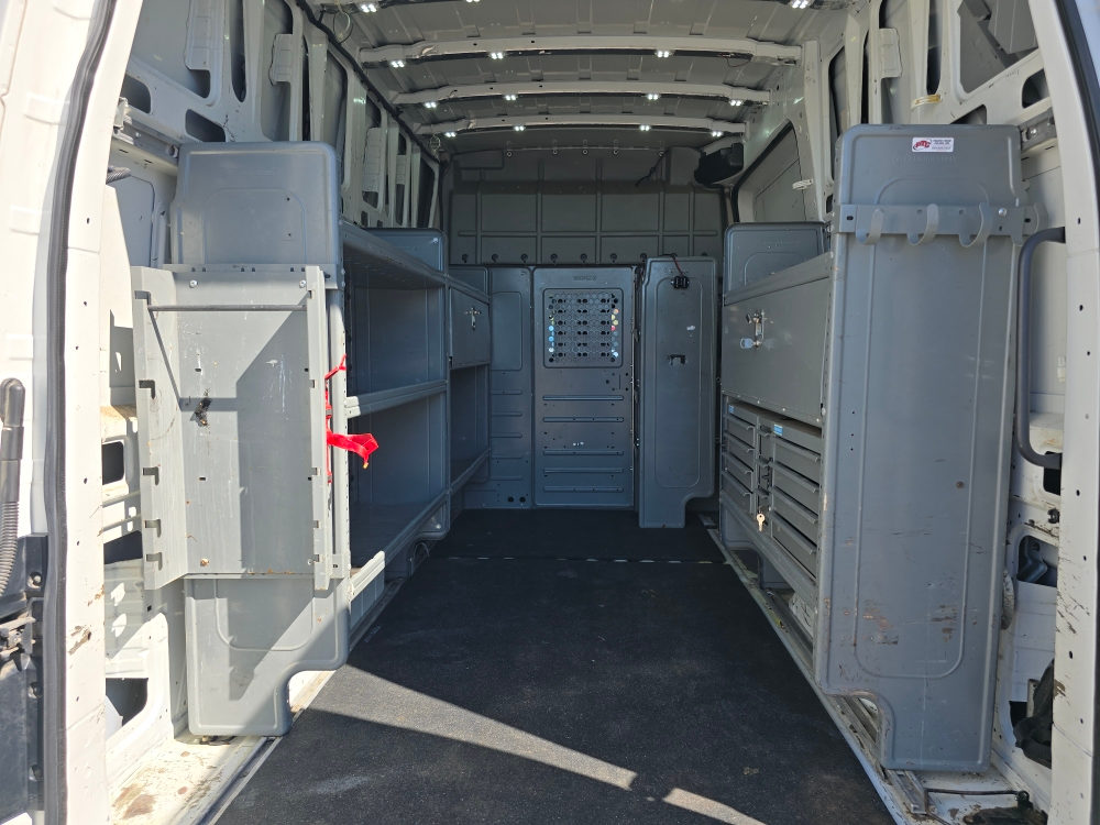 Thumbnail: 2013 Nissan NV - 21
