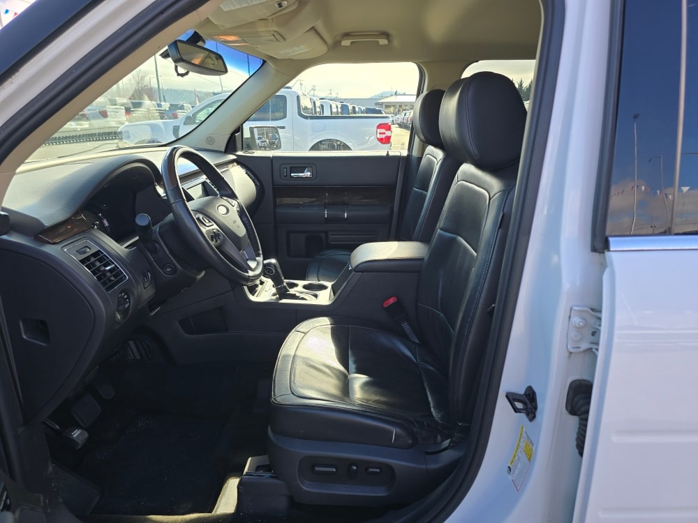 Thumbnail: 2019 Ford Flex - 8