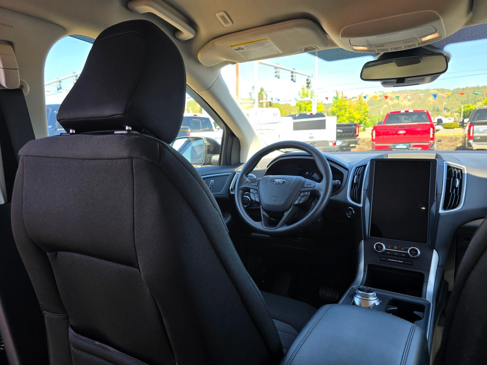 Thumbnail: 2024 Ford Edge - 2