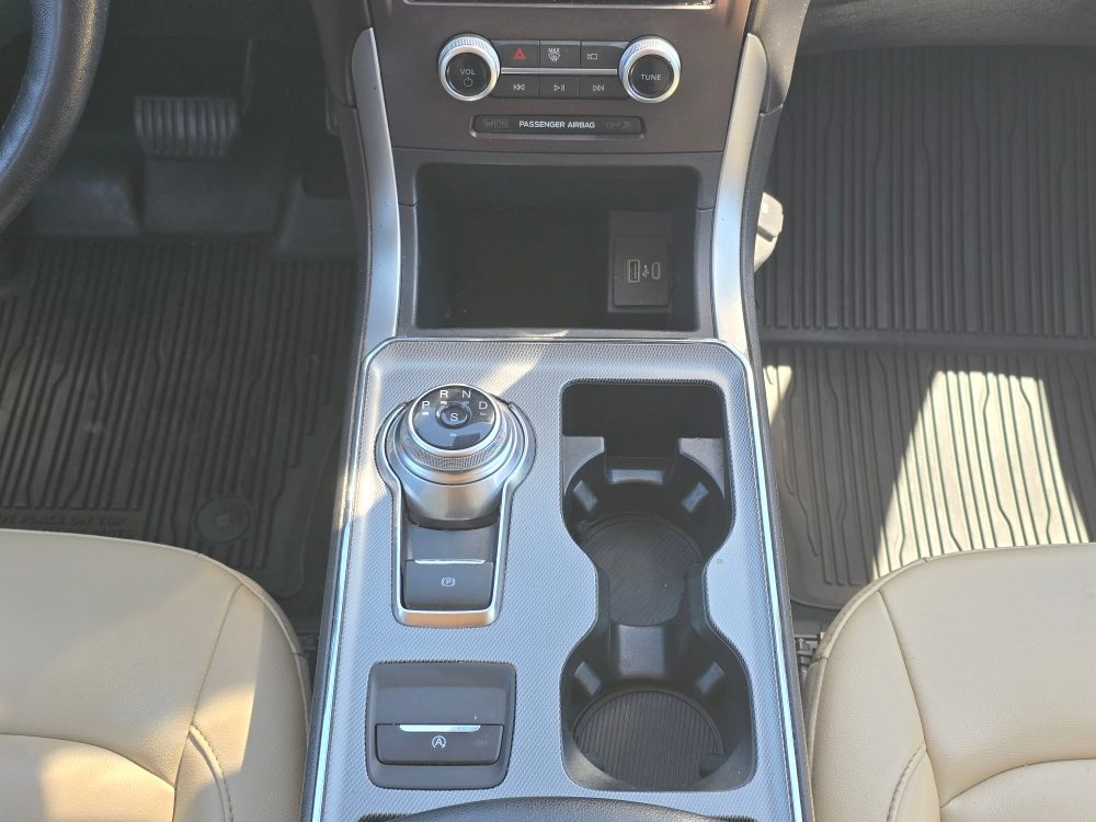 Thumbnail: 2021 Ford Edge - 13
