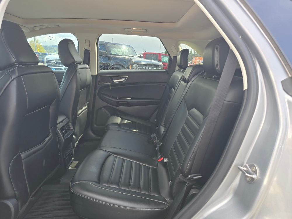 Thumbnail: 2020 Ford Edge - 10