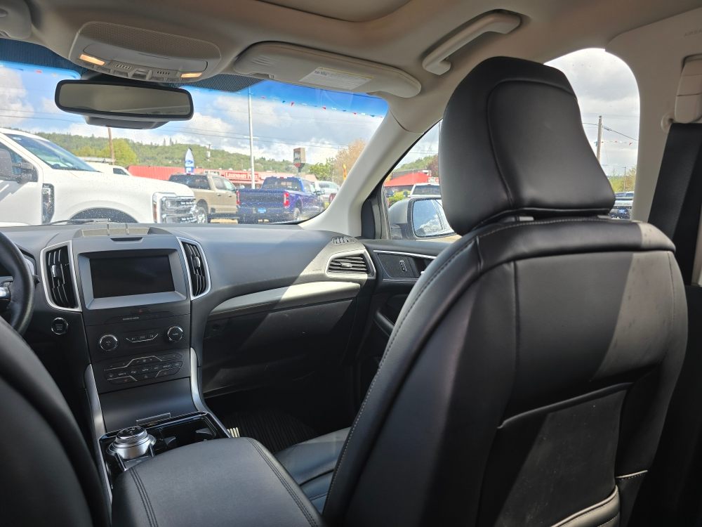 Thumbnail: 2020 Ford Edge - 9