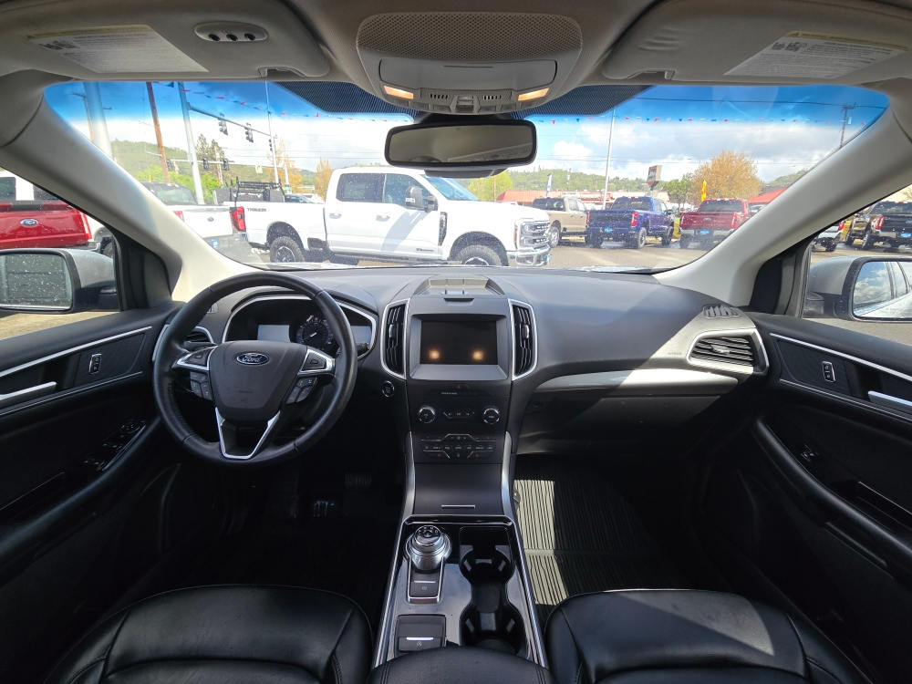 Thumbnail: 2020 Ford Edge - 11