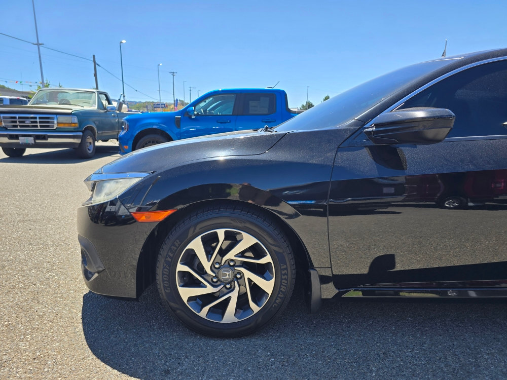 Thumbnail: 2017 Honda Civic - 7