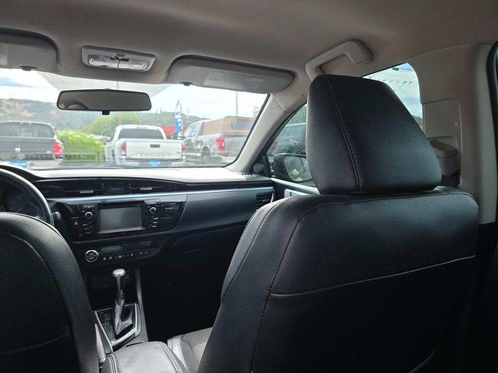 Thumbnail: 2014 Toyota Corolla - 10
