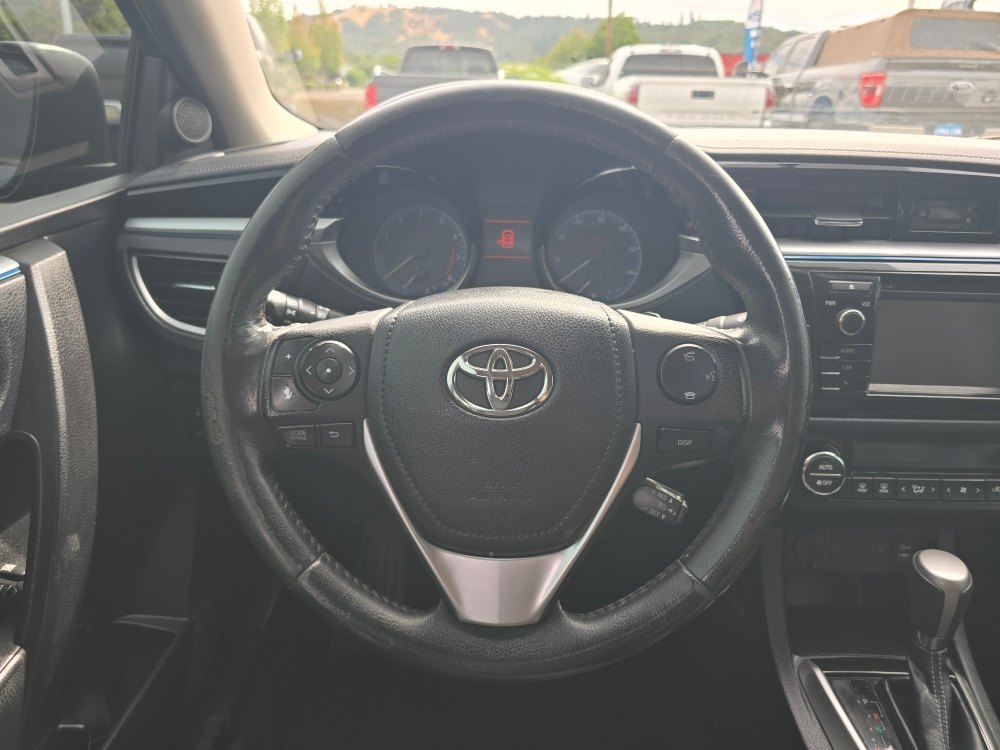 Thumbnail: 2014 Toyota Corolla - 7