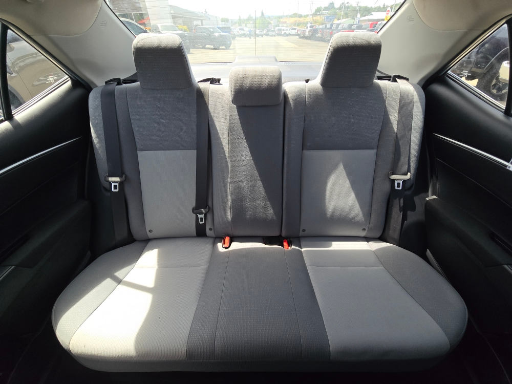 Thumbnail: 2015 Toyota Corolla - 20