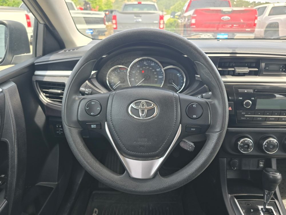 Thumbnail: 2015 Toyota Corolla - 11