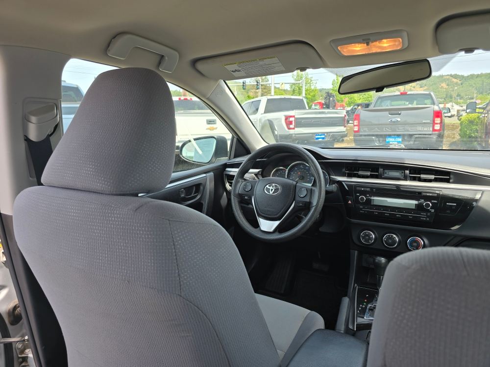 Thumbnail: 2015 Toyota Corolla - 7