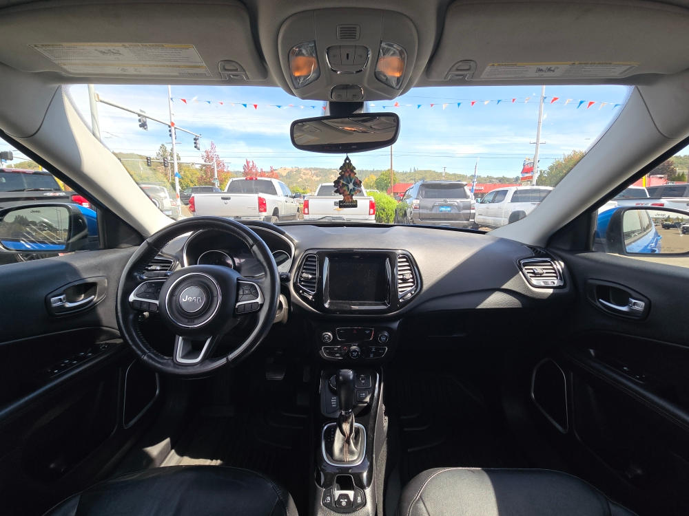 Thumbnail: 2019 Jeep Compass - 11
