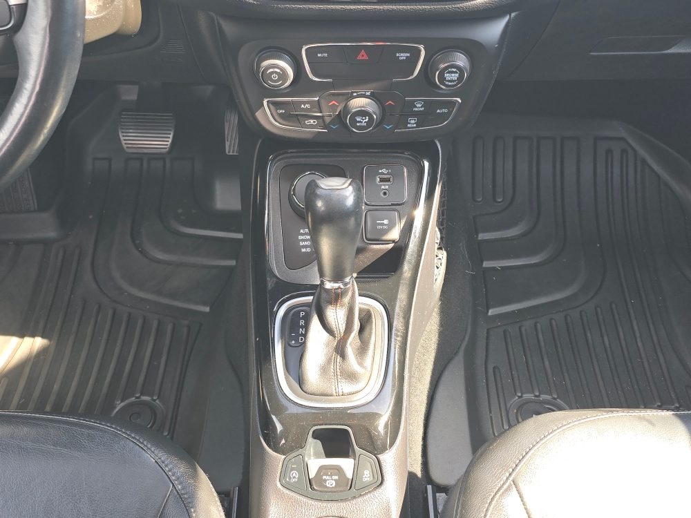 Thumbnail: 2019 Jeep Compass - 13