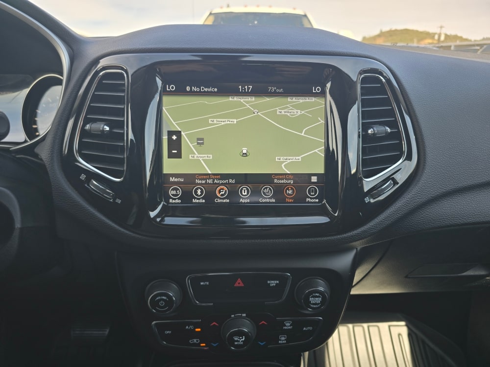 Thumbnail: 2019 Jeep Compass - 12