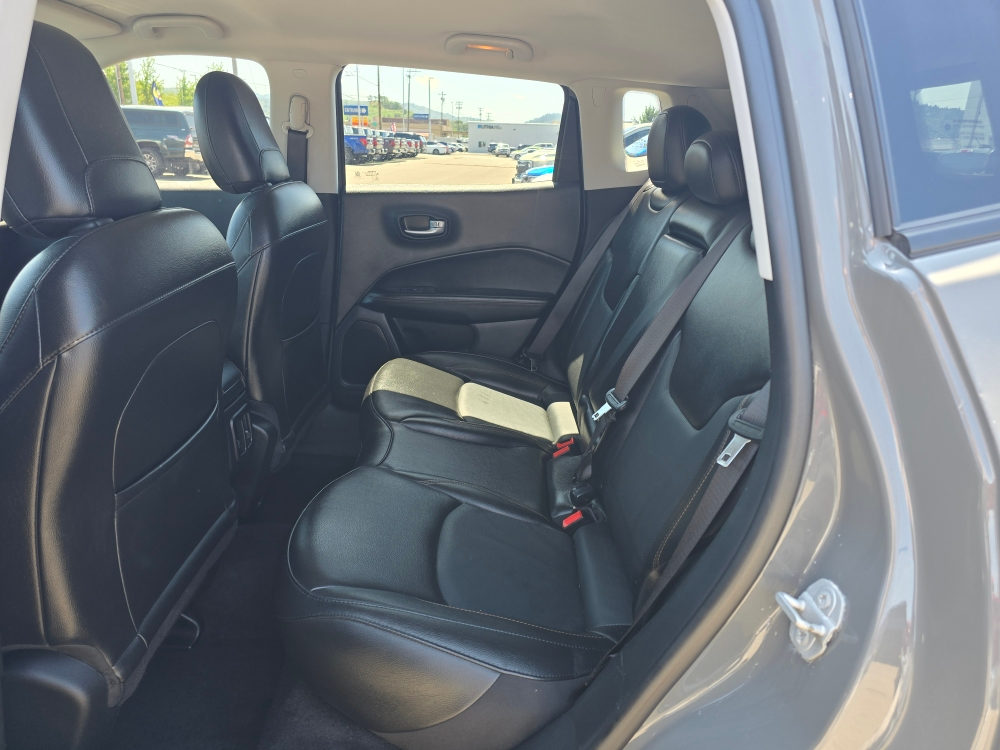 Thumbnail: 2021 Jeep Compass - 9