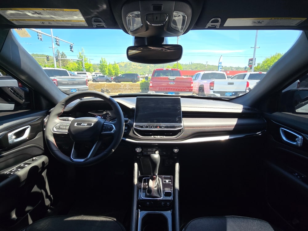 Thumbnail: 2023 Jeep Compass - 7