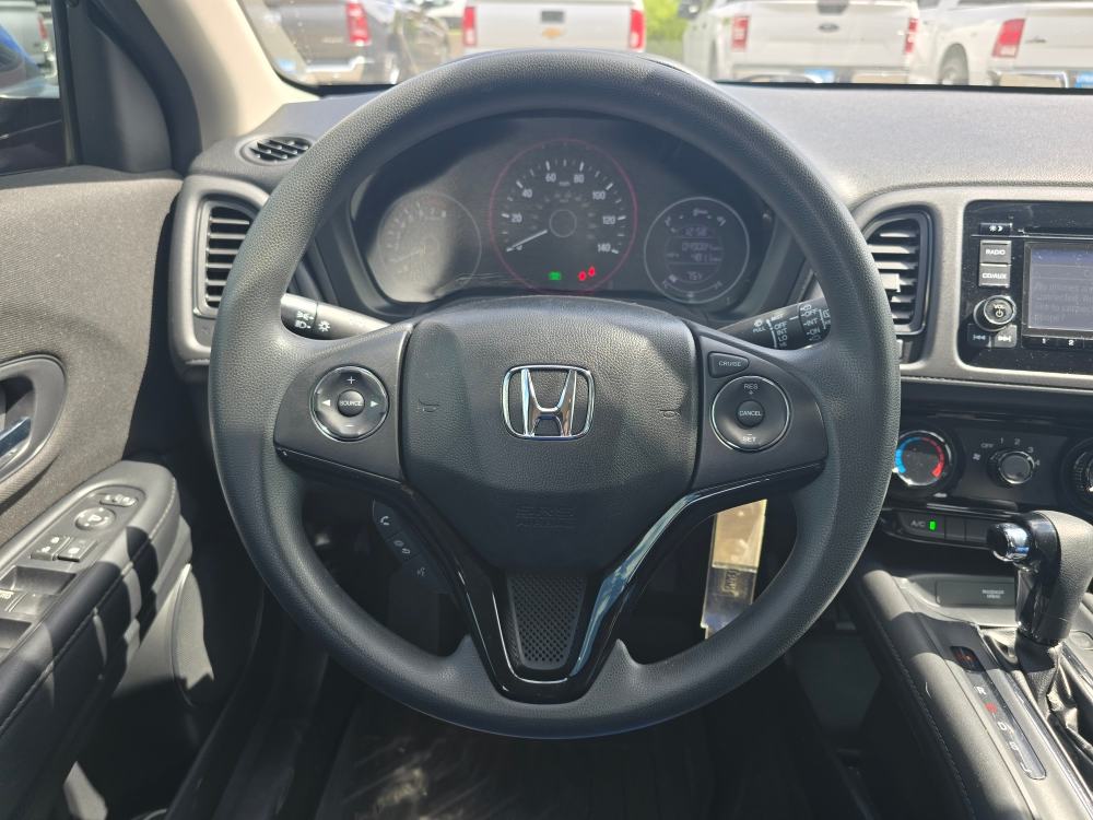 Thumbnail: 2018 Honda HR-V - 8