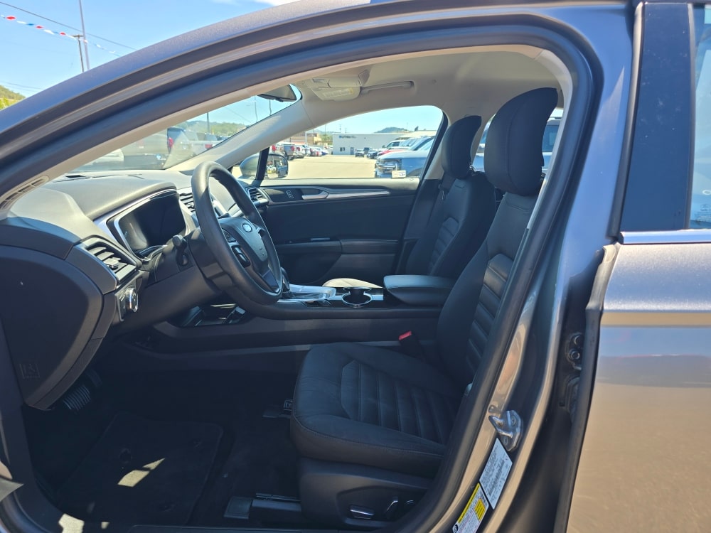 Thumbnail: 2014 Ford Fusion - 9