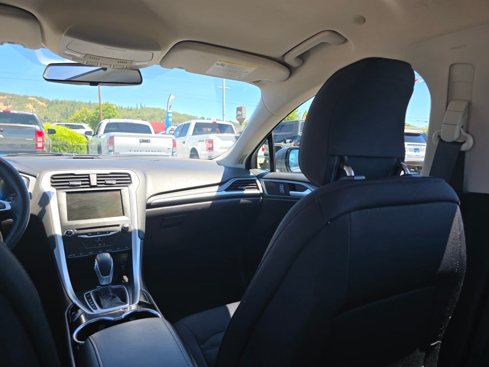 Thumbnail: 2014 Ford Fusion - 11