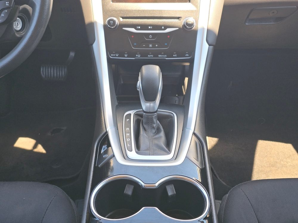 Thumbnail: 2014 Ford Fusion - 14