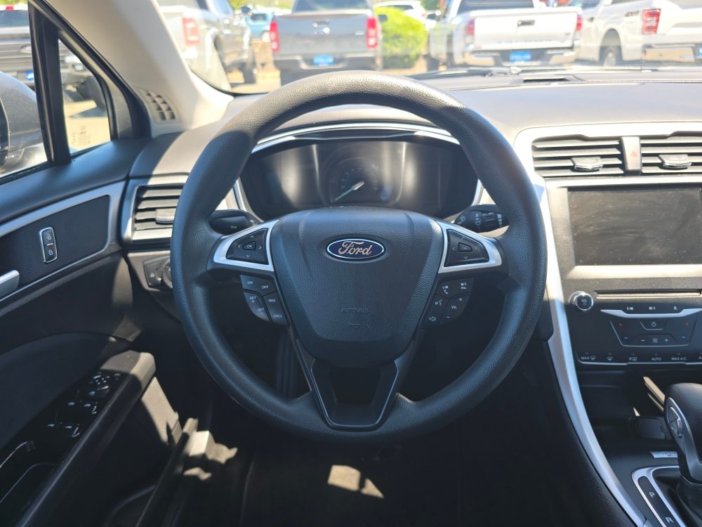 Thumbnail: 2014 Ford Fusion - 8