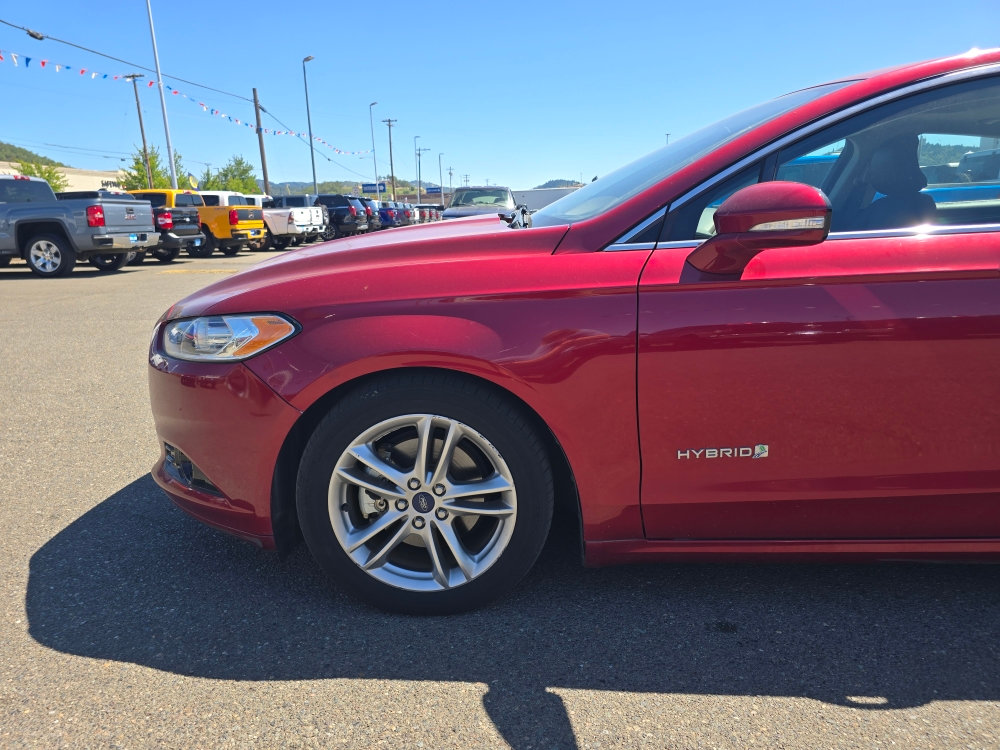 Thumbnail: 2015 Ford Fusion - 20