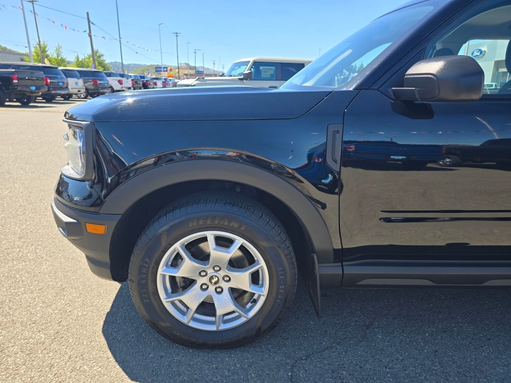 Thumbnail: 2022 Ford Bronco Sport - 6