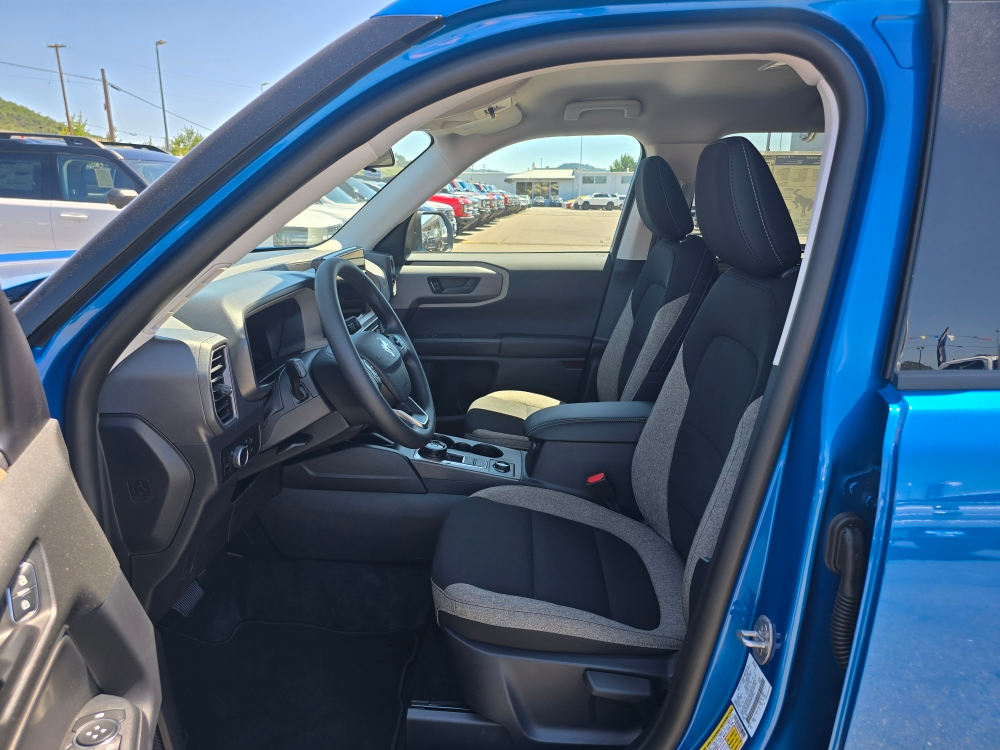 Thumbnail: 2025 Ford Bronco Sport - 8