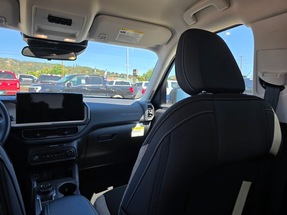 Thumbnail: 2025 Ford Bronco Sport - 9