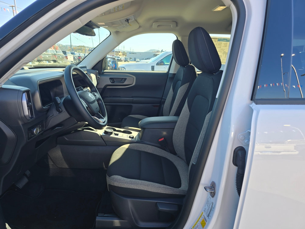 Thumbnail: 2025 Ford Bronco Sport - 8