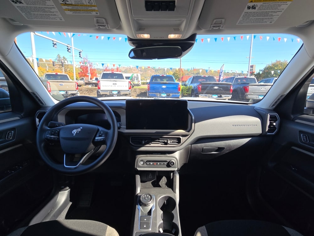 Thumbnail: 2025 Ford Bronco Sport - 11