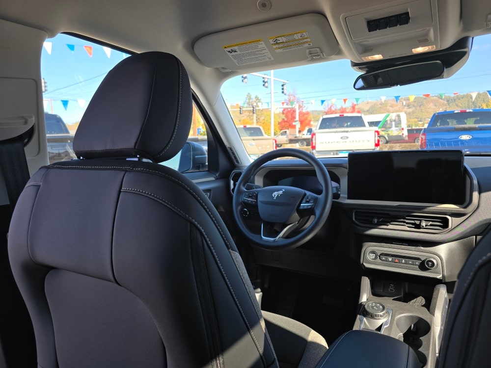 Thumbnail: 2025 Ford Bronco Sport - 2