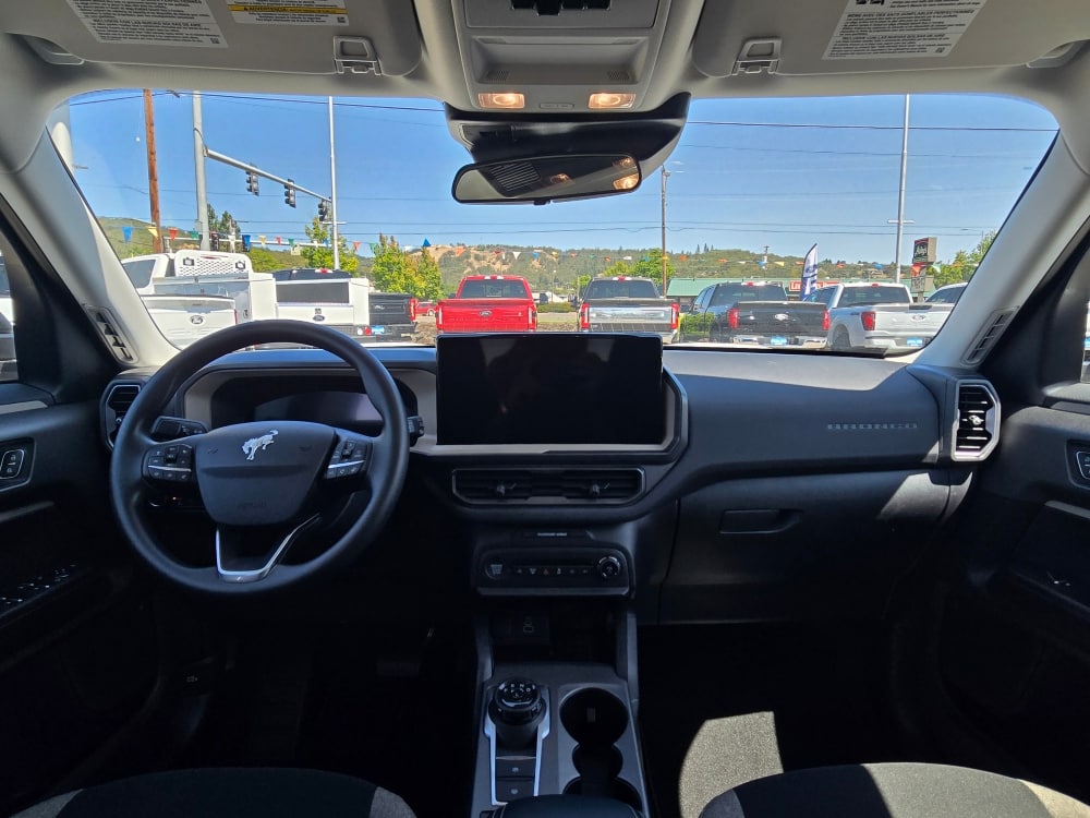 Thumbnail: 2025 Ford Bronco Sport - 11